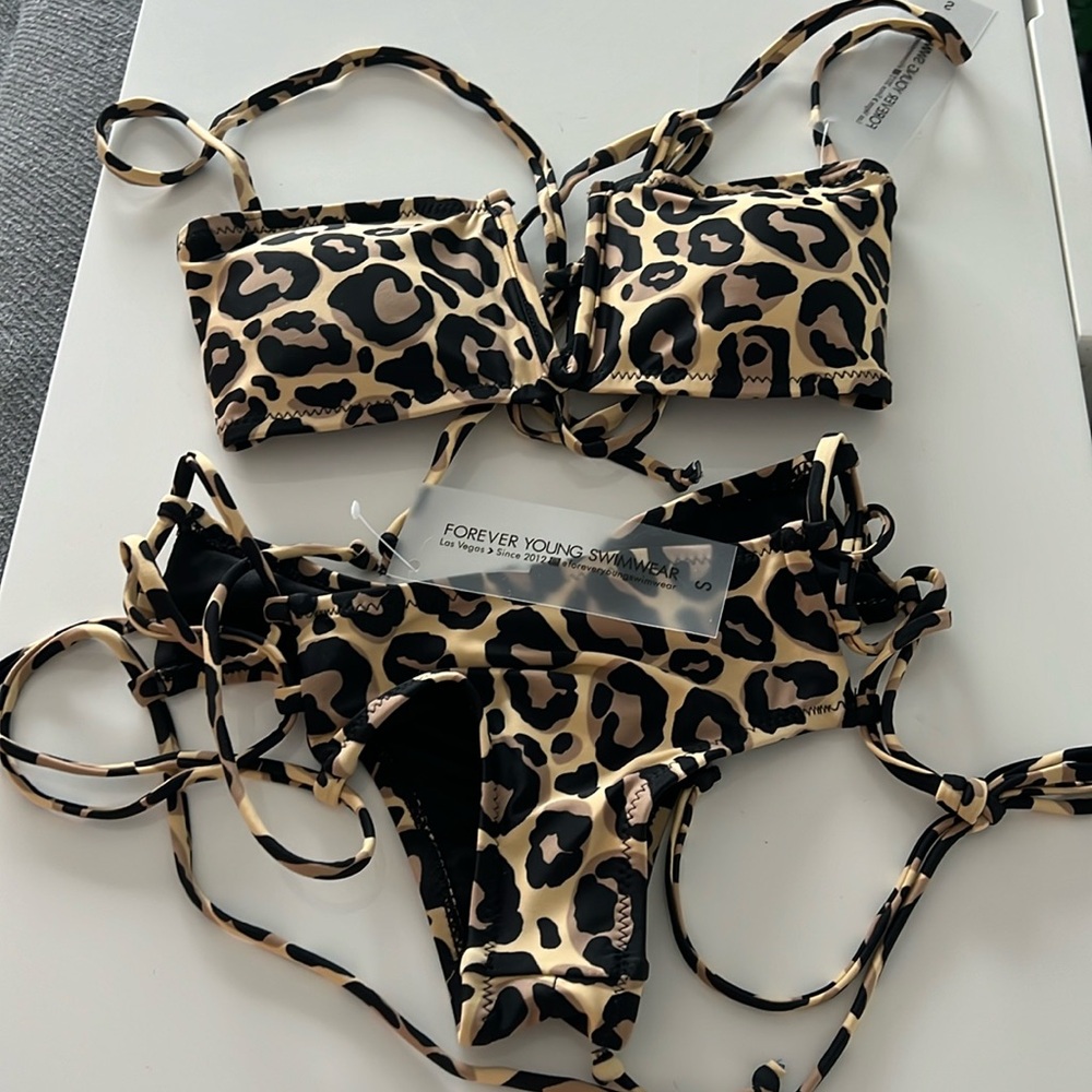 NWT Forever Young leopard Tonga scrunch butt side tie sexy bottom low cut top